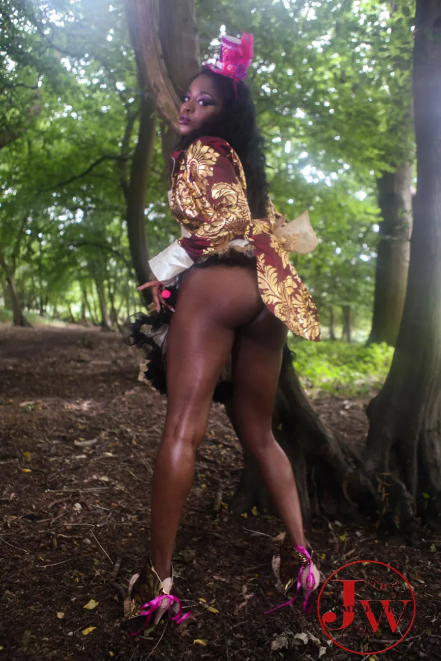 Jasmine Webb 'Alice in Wonderland' starring Jasmine Webb (Photo 4)