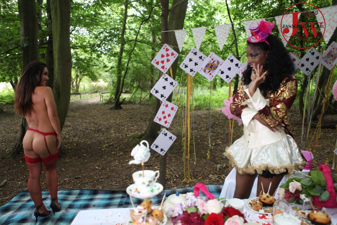 Jasmine Webb 'Taking Hanna to Wonderland' starring Jasmine Webb (Photo 20)