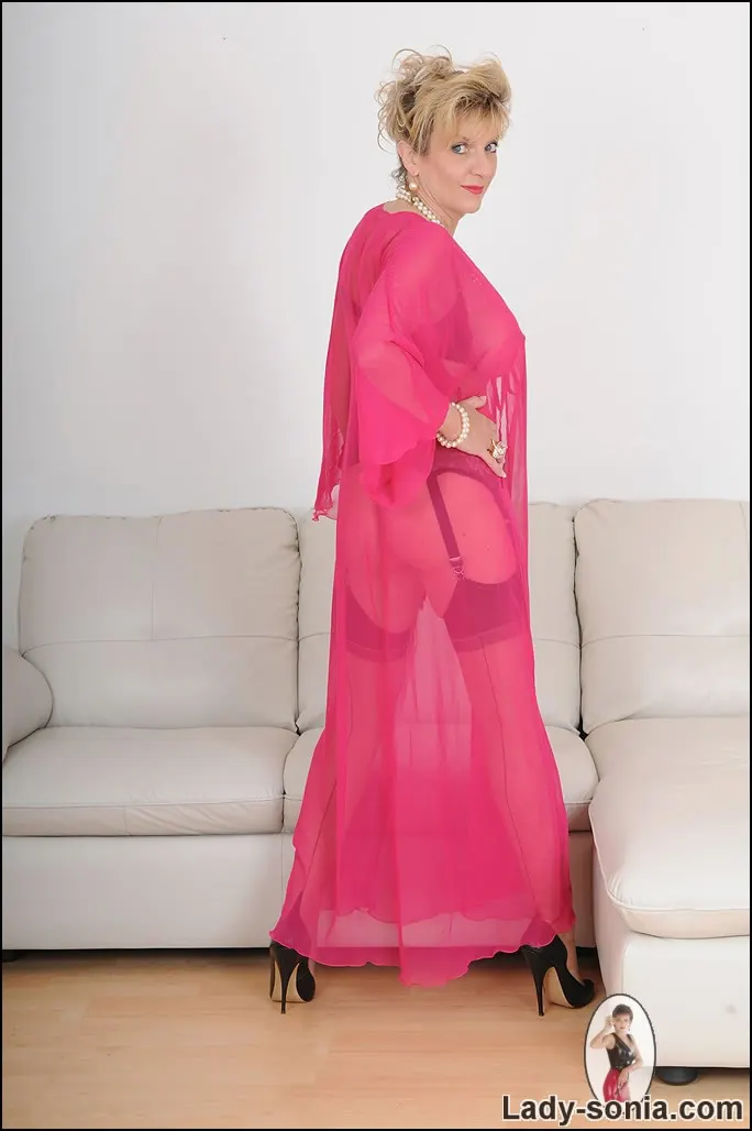 Lady Sonia in 'Busty lingerie milf' from 'Lady Sonia' (Photo 7) Lady Sonia 'Busty lingerie milf' starring Lady Sonia (Photo 7)