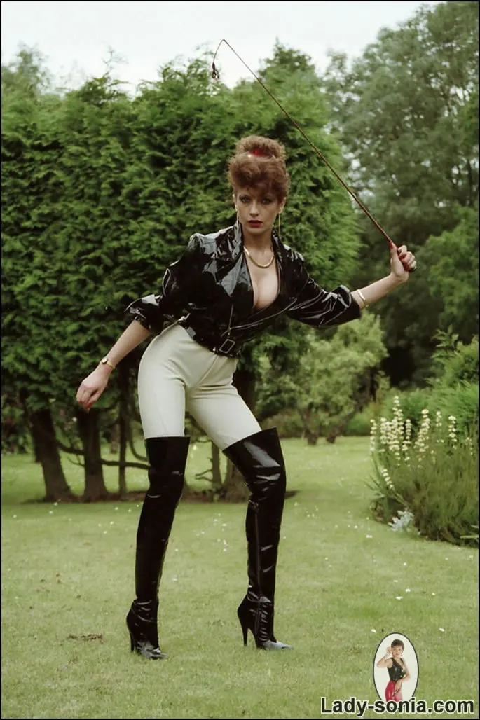 Lady Sonia 'Jodhpurs dominatrix' starring Lady Sonia (Photo 2)