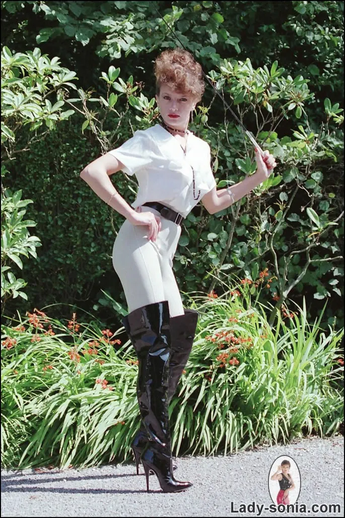 Lady Sonia 'Jodhpurs dominatrix' starring Lady Sonia (Photo 8)