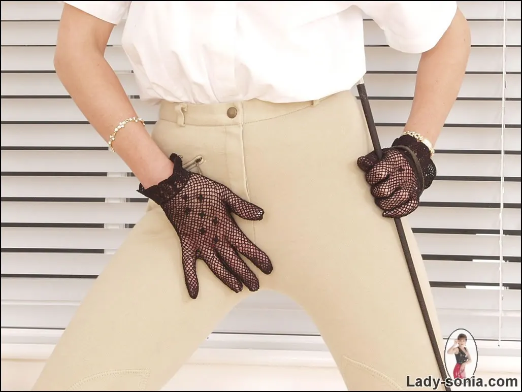 Lady Sonia in 'Riding mistress' from 'Lady Sonia' (Photo 5) Lady Sonia 'Riding mistress' starring Lady Sonia (Photo 5)