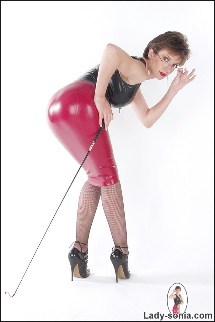 Lady Sonia 'Rubber mistress' starring Lady Sonia (Photo 15)