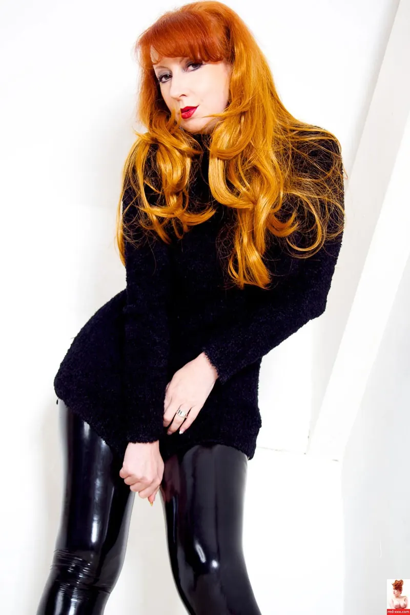 Red XXX 'Black Jumper' starring Red XXX (Photo 1)