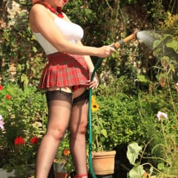 Red XXX in 'Red XXX' Heels and Hose (Thumbnail 4)