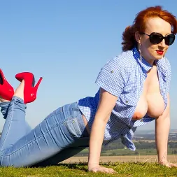 Red XXX in 'Red XXX' Hill (Thumbnail 4)