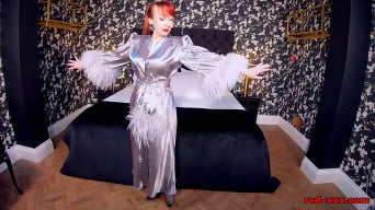 Red XXX in 'Silver Soirée!'