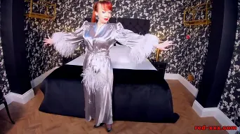Red XXX in 'Silver Soirée!'