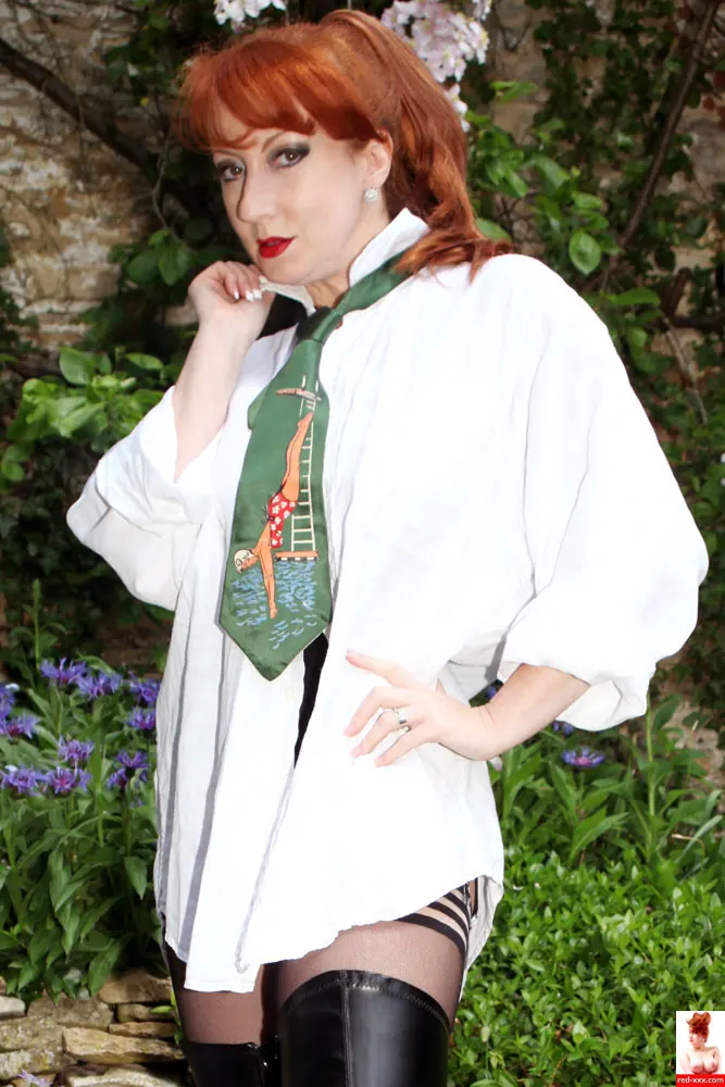 Red XXX 'Tie' starring Red XXX (Photo 1)