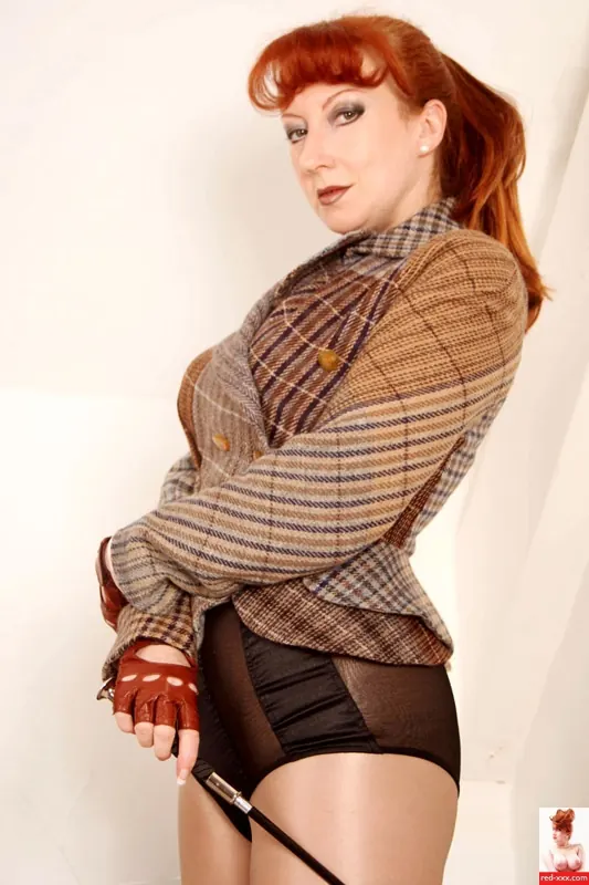 Red XXX 'Tweed' starring Red XXX (Photo 7)